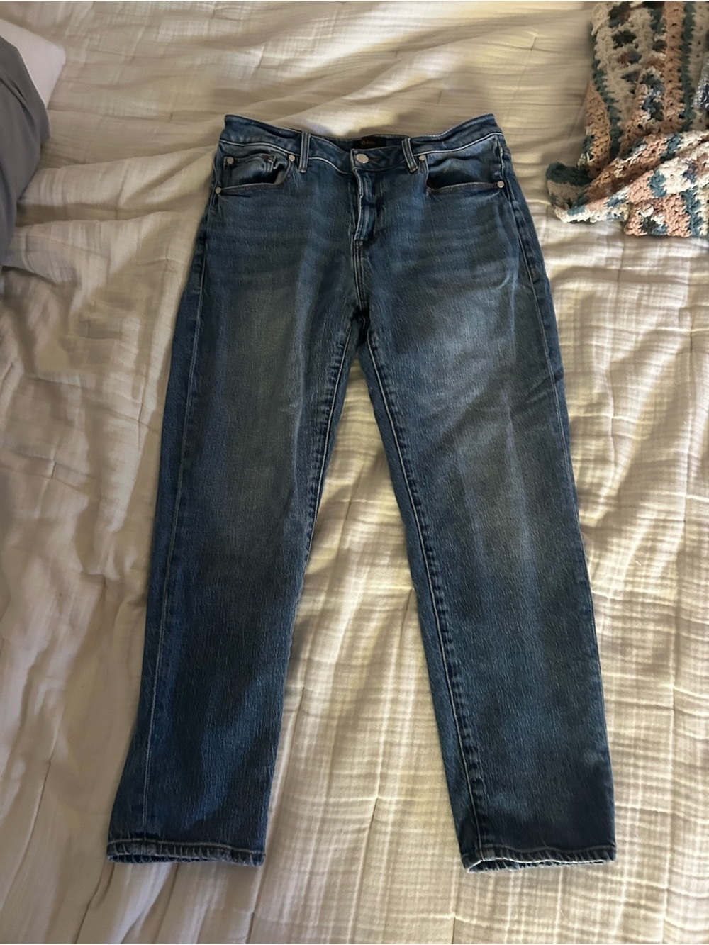 Quince Women's Straight Leg Jeans - Medium Blue Wash